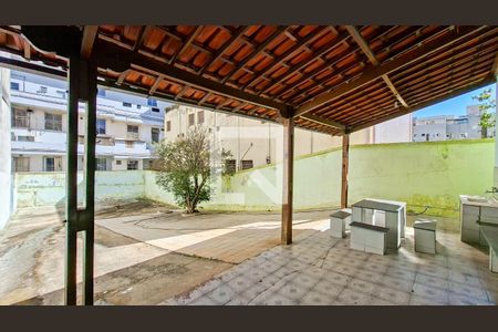 Casa para alugar com 600m², 4 quartos e 5 vagas