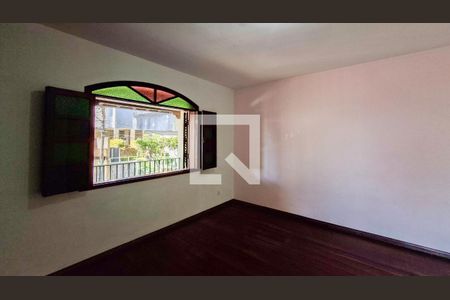 Casa para alugar com 600m², 4 quartos e 5 vagas