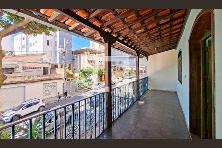 Casa para alugar com 600m², 4 quartos e 5 vagas