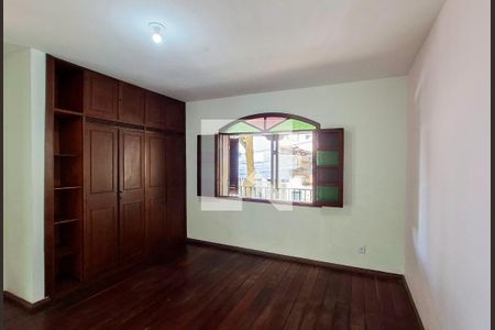 Casa para alugar com 600m², 4 quartos e 5 vagas