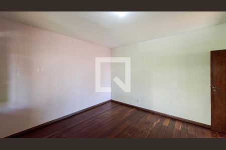 Casa para alugar com 600m², 4 quartos e 5 vagas