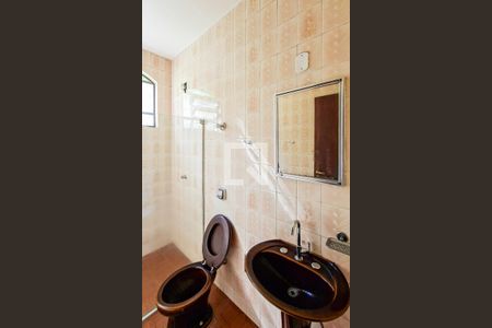 Casa para alugar com 600m², 4 quartos e 5 vagas