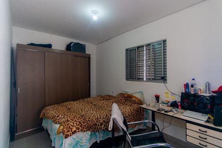 Casa à venda com 500m², 3 quartos e sem vagaQuarto - Casa 2