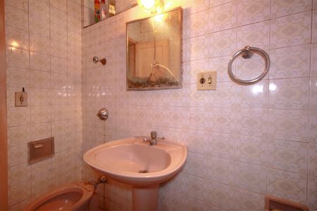 Casa à venda com 310m², 3 quartos e 6 vagasBanheiro 1