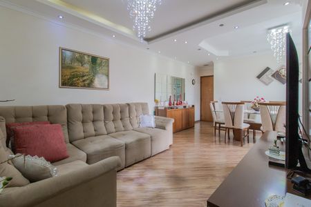 Apartamento para alugar com 79m², 3 quartos e 1 vagaSala