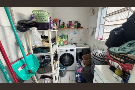 Casa à venda com 187m², 3 quartos e 2 vagas Casa à venda com 187m², 3 quartos e 2 vagasÁrea de Serviço