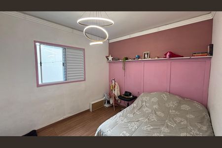 Casa à venda com 187m², 3 quartos e 2 vagas Casa à venda com 187m², 3 quartos e 2 vagasQuarto