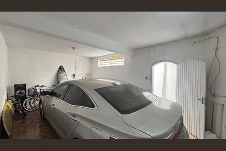 Casa à venda com 187m², 3 quartos e 2 vagas Casa à venda com 187m², 3 quartos e 2 vagasGaragem