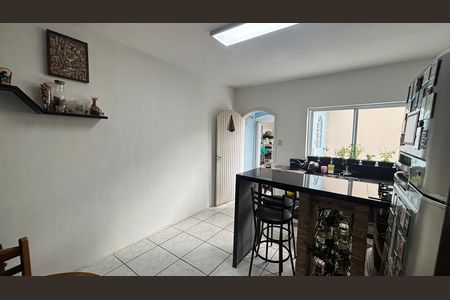 Casa à venda com 187m², 3 quartos e 2 vagas Casa à venda com 187m², 3 quartos e 2 vagasCozinha