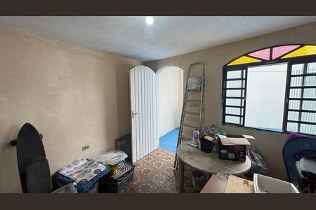 Casa à venda com 187m², 3 quartos e 2 vagas Casa à venda com 187m², 3 quartos e 2 vagasPorão