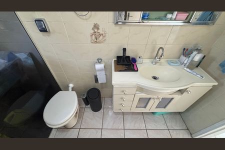 Casa à venda com 187m², 3 quartos e 2 vagas Casa à venda com 187m², 3 quartos e 2 vagasBanheiro