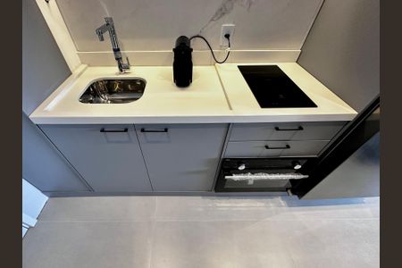Apartamento para alugar com 32m², 0 quarto e 1 vaga Apartamento para alugar com 32m², 0 quarto e 1 vagaCozinha