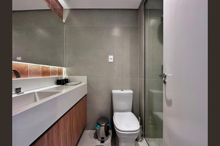 Apartamento para alugar com 32m², 0 quarto e 1 vaga Apartamento para alugar com 32m², 0 quarto e 1 vagaBanheiro