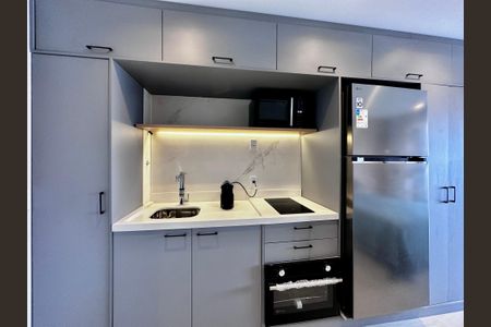 Apartamento para alugar com 32m², 0 quarto e 1 vaga Apartamento para alugar com 32m², 0 quarto e 1 vagaCozinha