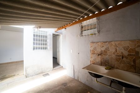 Casa para alugar com 70m², 2 quartos e sem vagaÁrea de Serviço