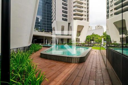 Apartamento à venda com 134m², 3 quartos e 2 vagas Apartamento à venda com 134m², 3 quartos e 2 vagasÁrea comum - Piscina