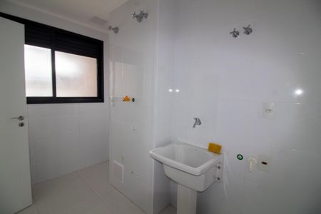 Apartamento à venda com 134m², 3 quartos e 2 vagas Apartamento à venda com 134m², 3 quartos e 2 vagasÁrea de Serviço