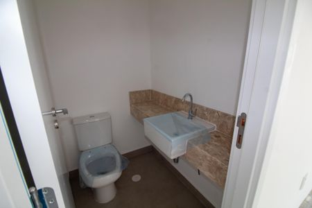 Apartamento à venda com 134m², 3 quartos e 2 vagas Apartamento à venda com 134m², 3 quartos e 2 vagasLavabo da Sala