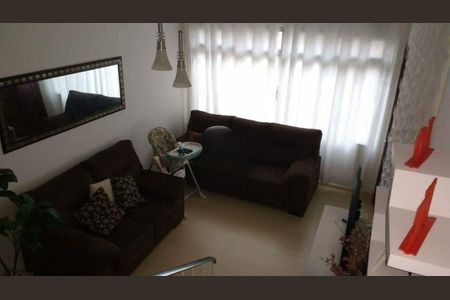 Casa à venda com 4 quartos, 200m² em Vila Yolanda, Osasco