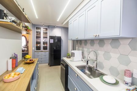 Apartamento à venda com 107m², 3 quartos e 2 vagas Apartamento à venda com 107m², 3 quartos e 2 vagasCozinha