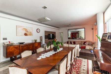 Apartamento à venda com 170m², 3 quartos e 1 vagaSala