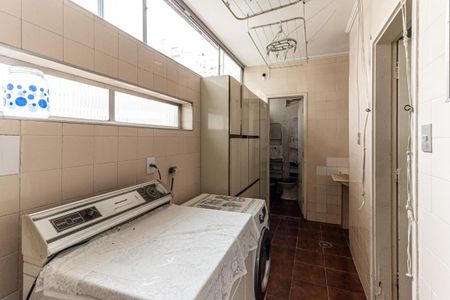 Apartamento à venda com 170m², 3 quartos e 1 vagaÁrea de Serviço