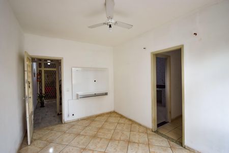 Apartamento para alugar com 70m², 2 quartos e 1 vagaSala