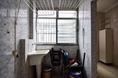 Apartamento para alugar com 70m², 2 quartos e 1 vagaÁrea de Serviço