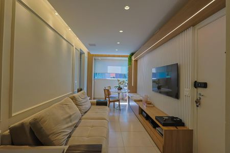 Sala de apartamento à venda com 2 quartos, 52m² em Coração Eucarístico, Belo Horizonte