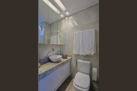 Apartamento à venda com 52m², 2 quartos e 2 vagasBanheiro da Suíte