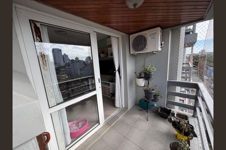 Apartamento à venda com 73m², 2 quartos e 1 vagaVaranda