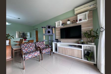 Apartamento à venda com 73m², 2 quartos e 1 vagaSala