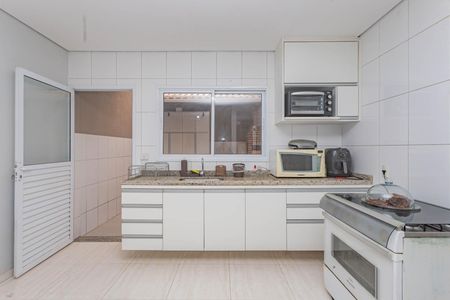 Casa à venda com 120m², 3 quartos e 2 vagasCozinha