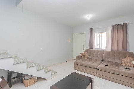 Casa à venda com 120m², 3 quartos e 2 vagasSala