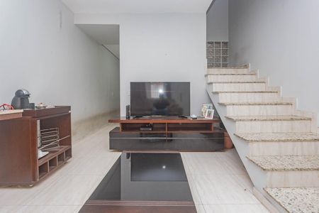 Casa à venda com 120m², 3 quartos e 2 vagasSala