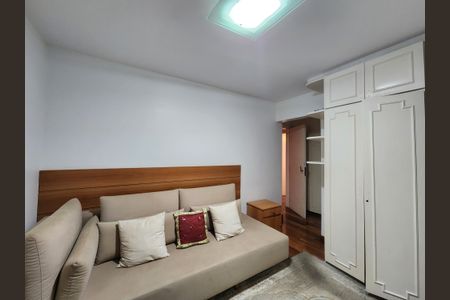 Apartamento à venda com 130m², 4 quartos e 2 vagas Apartamento à venda com 130m², 4 quartos e 2 vagasSuíte