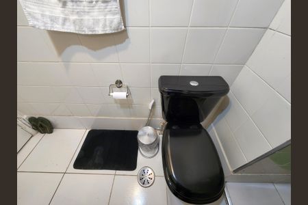 Apartamento à venda com 130m², 4 quartos e 2 vagas Apartamento à venda com 130m², 4 quartos e 2 vagasBanheiro