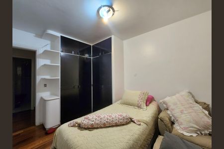 Apartamento à venda com 130m², 4 quartos e 2 vagas Apartamento à venda com 130m², 4 quartos e 2 vagasQuarto 1