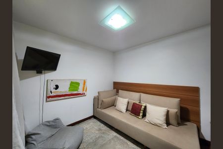 Apartamento à venda com 130m², 4 quartos e 2 vagas Apartamento à venda com 130m², 4 quartos e 2 vagasSuíte