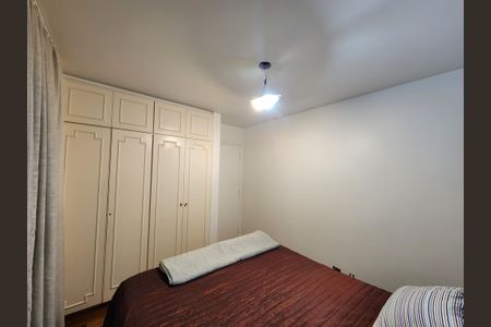 Apartamento à venda com 130m², 4 quartos e 2 vagas Apartamento à venda com 130m², 4 quartos e 2 vagasQuarto 2