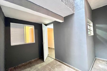 Casa para alugar com 50m², 1 quarto e sem vaga Casa para alugar com 50m², 1 quarto e sem vagaFachada