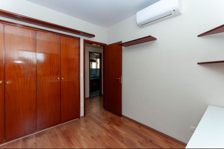 Apartamento à venda com 130m², 3 quartos e 2 vagasQuarto 1