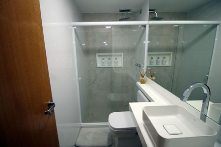 Apartamento à venda com 54m², 2 quartos e 1 vagaBanheiro Social