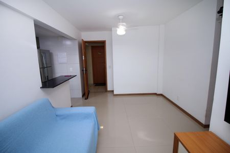 Sala de apartamento à venda com 2 quartos, 54m² em Penha, Rio de Janeiro