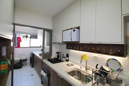 Apartamento à venda com 64m², 2 quartos e 1 vagaCozinha e Área de Serviço