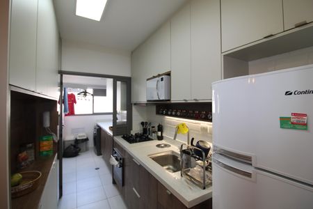 Apartamento à venda com 64m², 2 quartos e 1 vagaCozinha e Área de Serviço