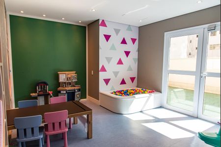 Apartamento à venda com 65m², 2 quartos e 1 vagaÁrea comum