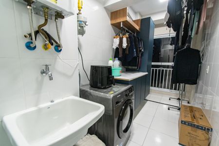 Apartamento à venda com 65m², 2 quartos e 1 vagaÁrea de serviço