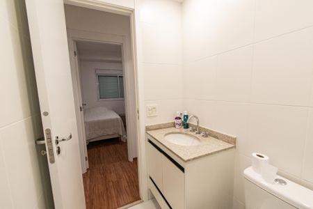 Apartamento à venda com 65m², 2 quartos e 1 vagaBanheiro Social