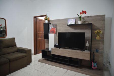 Sala de casa para alugar com 4 quartos, 165m² em Vila Eldizia, Santo André